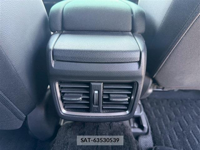 Honda CIVIC 2021-04 6670844-26