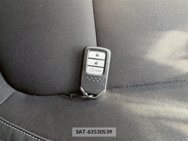 Honda CIVIC 2021-04 6670844-29