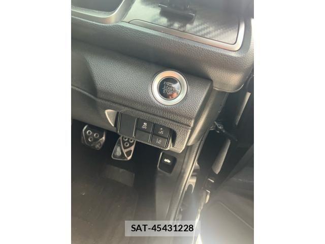 Honda CIVIC 2018-09 6670845-13