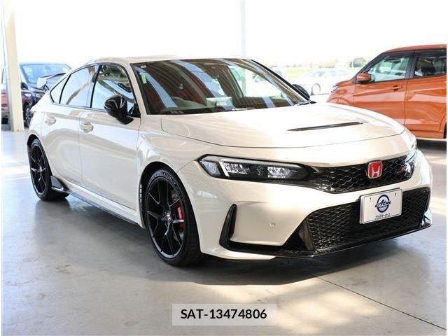 Honda CIVIC 2025-05 6670843-20