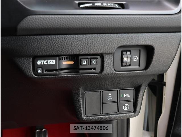 Honda CIVIC 2025-05 6670843-4