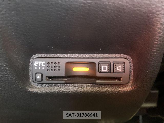 Honda CIVIC 2018-10 6675372-14