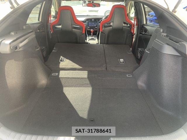 Honda CIVIC 2018-10 6675372-20