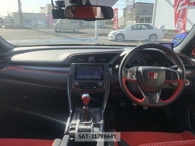 Honda CIVIC 2018-10 6675372-2