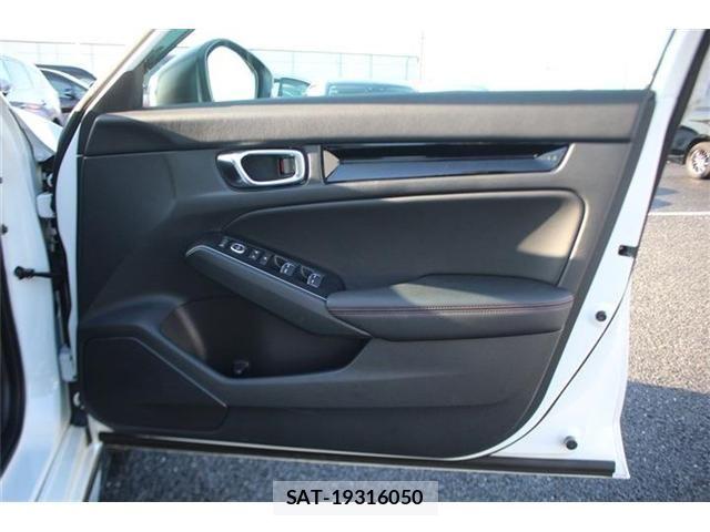 Honda CIVIC 2023-09 6675374-18