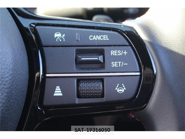 Honda CIVIC 2023-09 6675374-5