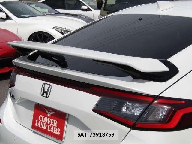 Honda CIVIC 2022-08 6675376-16