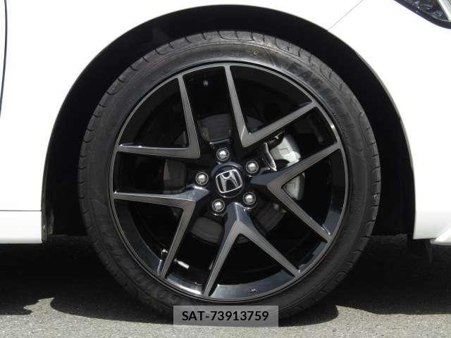 Honda CIVIC 2022-08 6675376-27