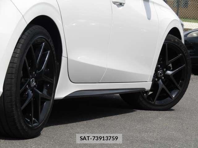 Honda CIVIC 2022-08 6675376-29