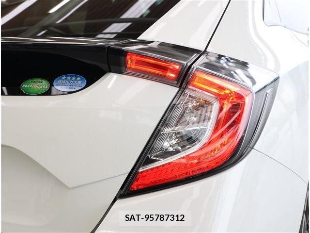 Honda CIVIC 2017-09 6675378-27
