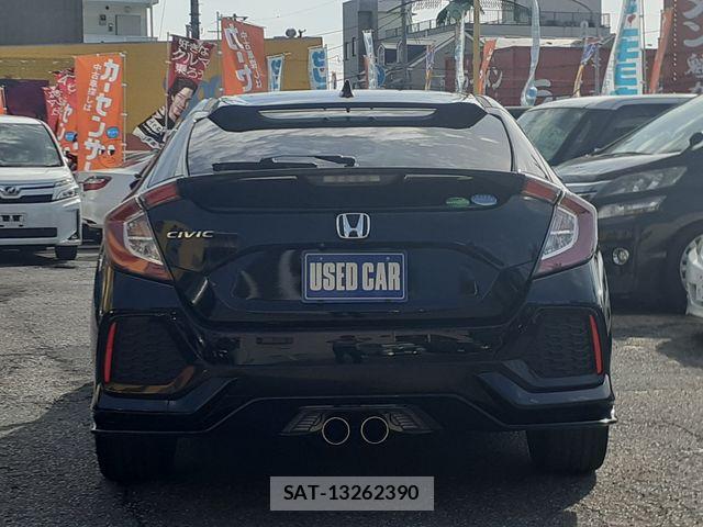 Honda CIVIC 2018-12 6682614-9