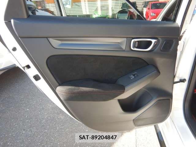 Honda CIVIC 2024-08 6690947-15