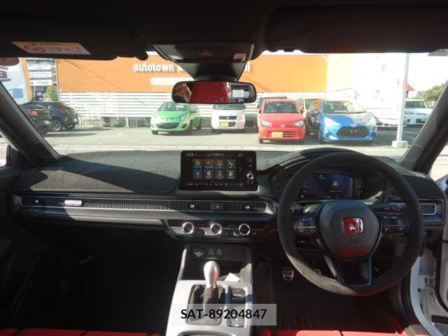 Honda CIVIC 2024-08 6690947-1