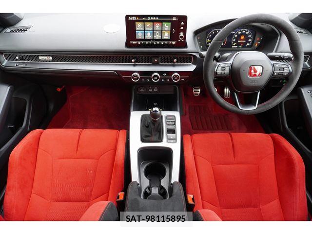 Honda CIVIC 2023-08 6690946-15