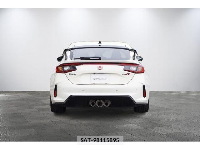 Honda CIVIC 2023-08 6690946-3