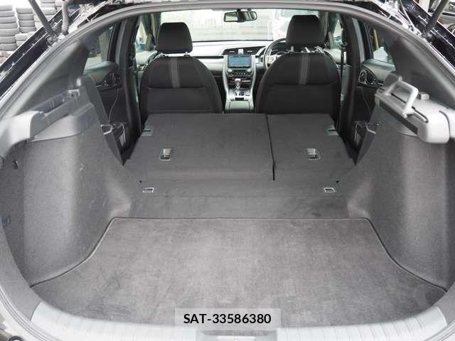 Honda CIVIC 2019-07 6715839-10