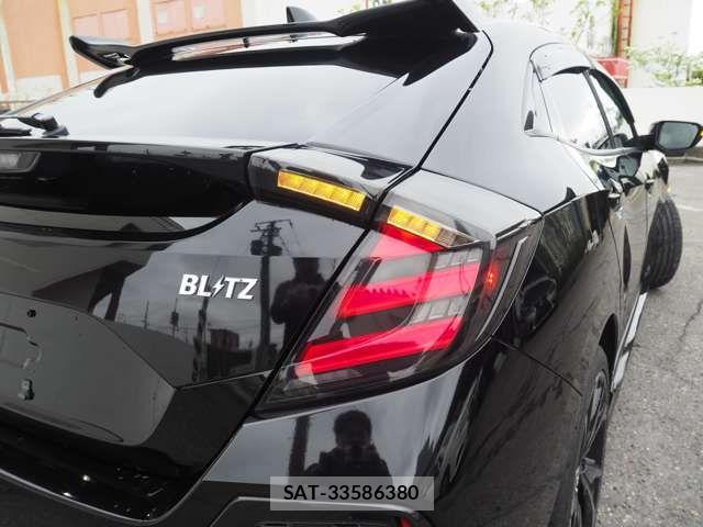 Honda CIVIC 2019-07 6715839-12