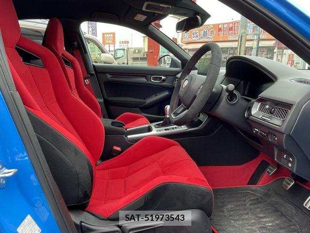Honda CIVIC 2025-11 6751058-15