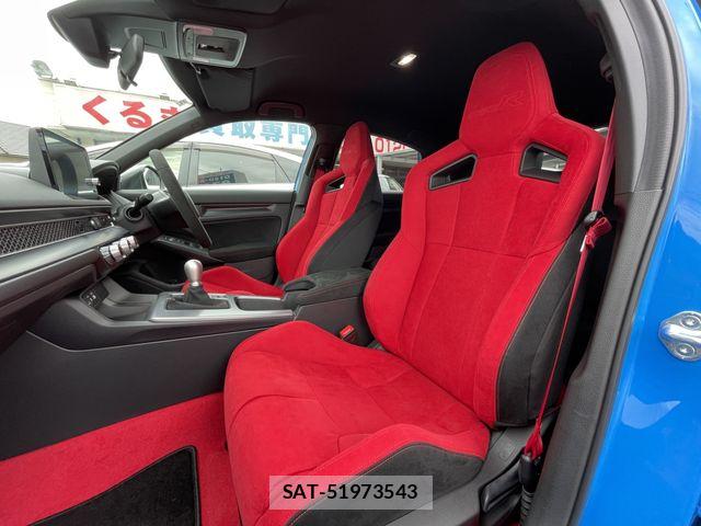 Honda CIVIC 2025-11 6751058-18