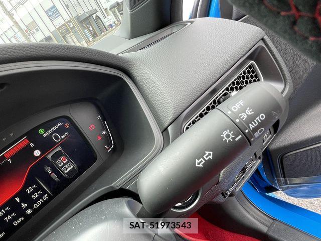 Honda CIVIC 2025-11 6751058-21