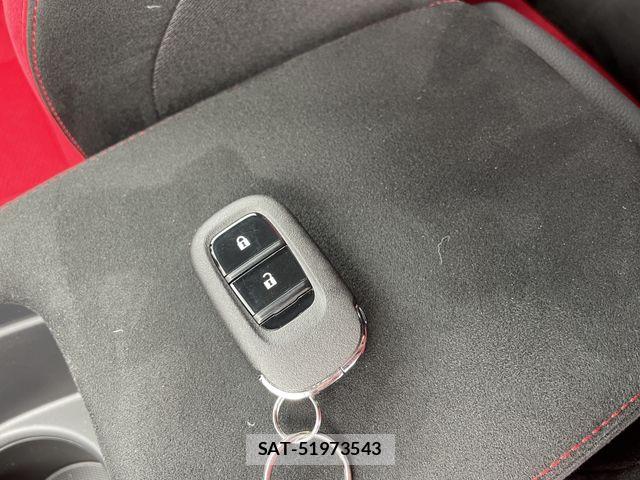 Honda CIVIC 2025-11 6751058-29