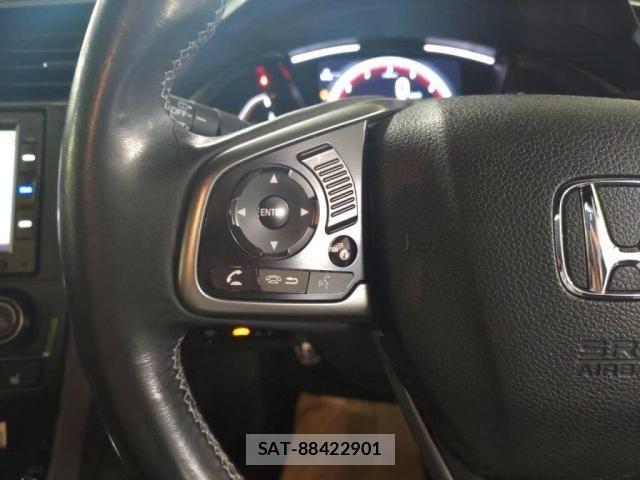 Honda CIVIC 2018-05 6814210-12