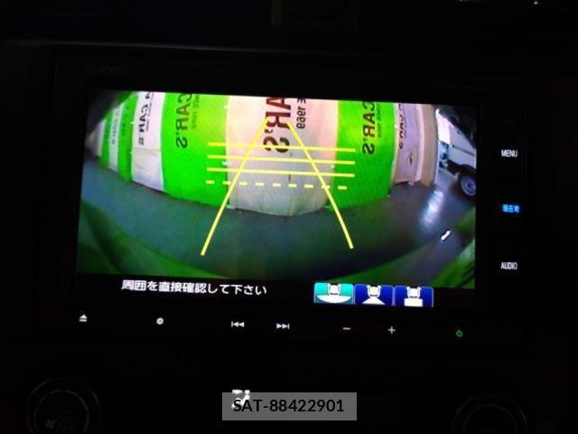 Honda CIVIC 2018-05 6814210-18