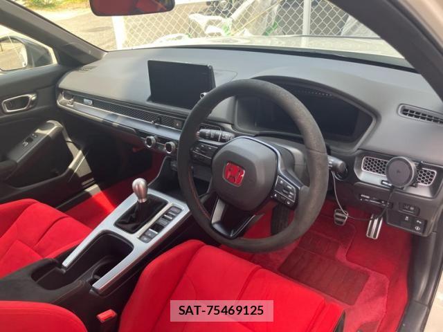 Honda CIVIC 2023-12 6903260-12