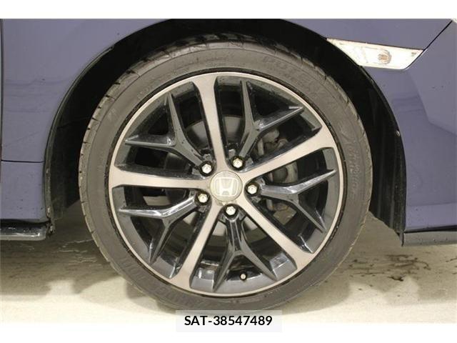 Honda CIVIC 2020-04 6903296-23
