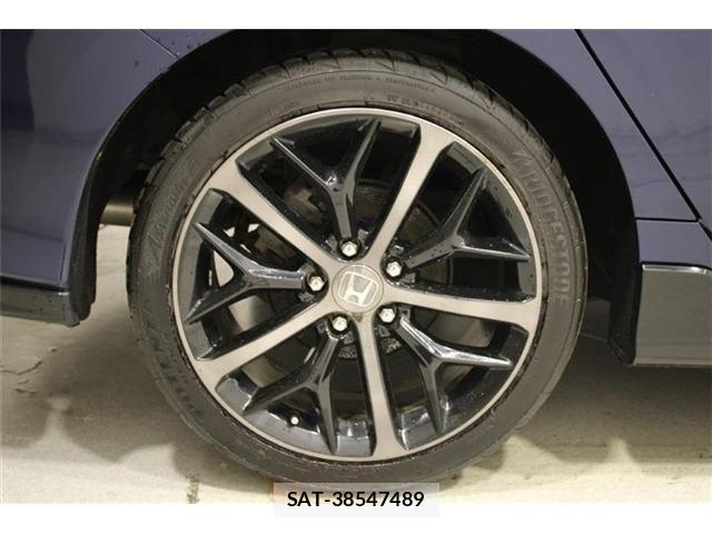 Honda CIVIC 2020-04 6903296-24
