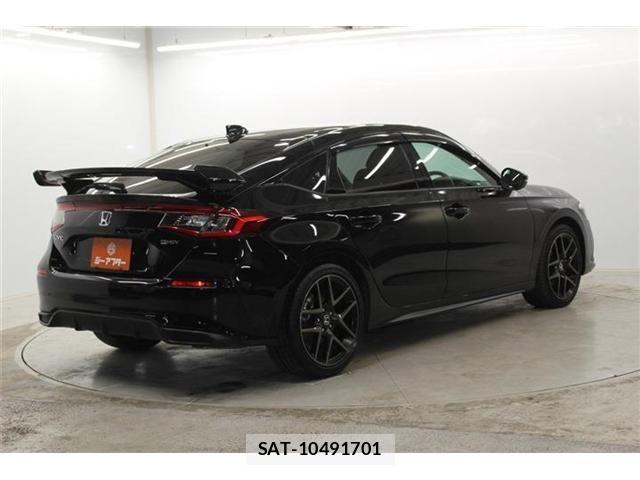 Honda CIVIC 2023-09 6903282-4