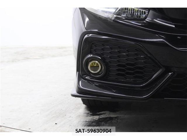 Honda CIVIC 2019-09 6903289-12