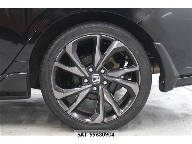 Honda CIVIC 2019-09 6903289-24