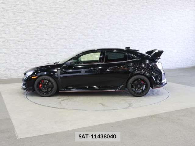 Honda CIVIC 2018-05 6903264-12