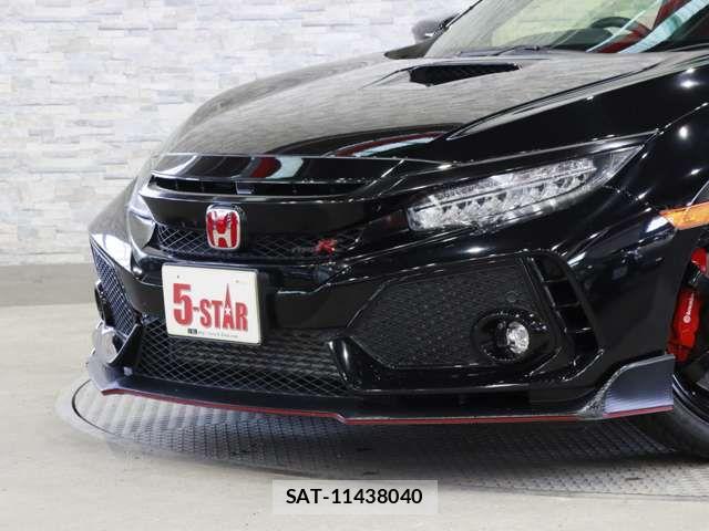 Honda CIVIC 2018-05 6903264-17