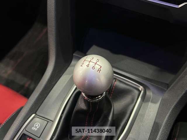 Honda CIVIC 2018-05 6903264-7