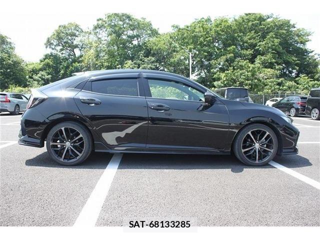 Honda CIVIC 2020-03 6903287-15