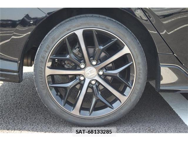 Honda CIVIC 2020-03 6903287-19