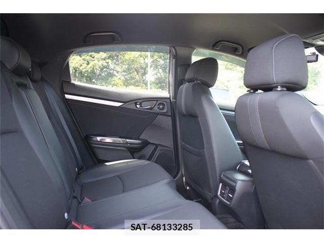 Honda CIVIC 2020-03 6903287-28