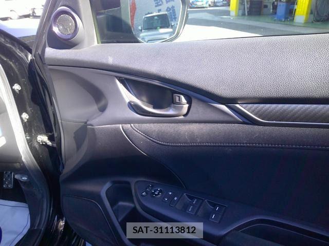 Honda CIVIC 2019-05 6903286-6