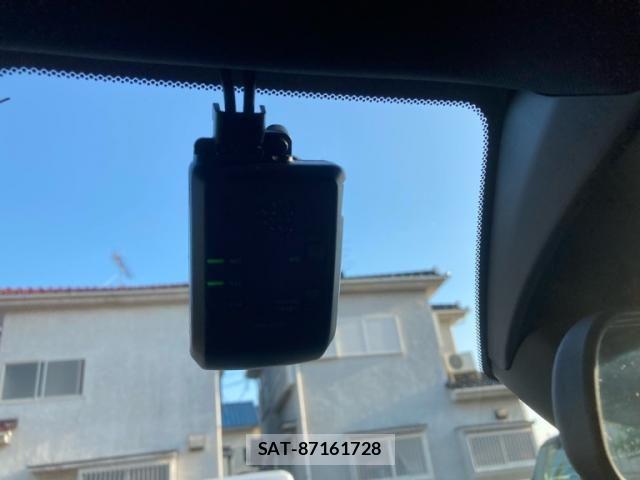 Honda CIVIC 2025-12 6992229-17