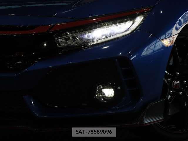 Honda CIVIC 2018-10 6992252-15