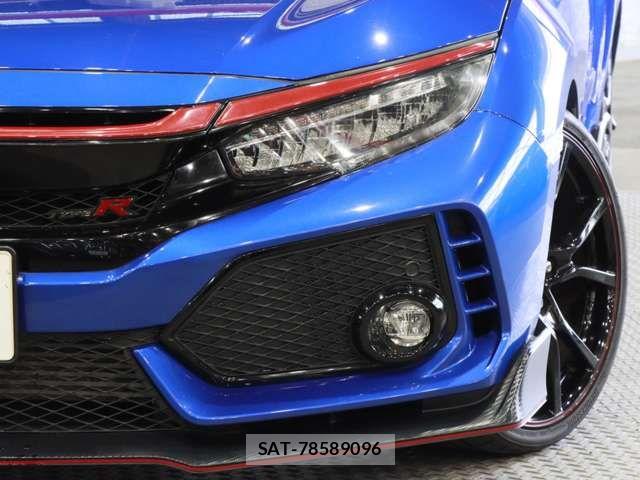 Honda CIVIC 2018-10 6992252-16