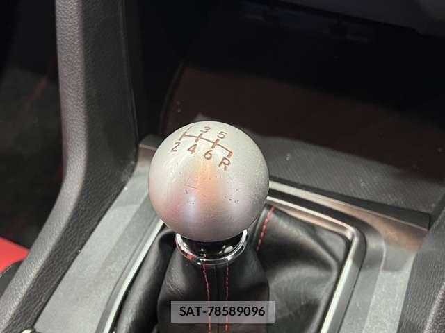 Honda CIVIC 2018-10 6992252-7