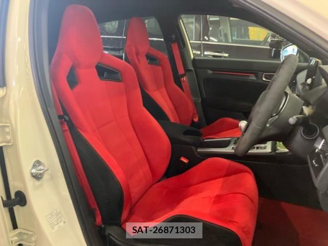 Honda CIVIC 2024-04 7020204-7