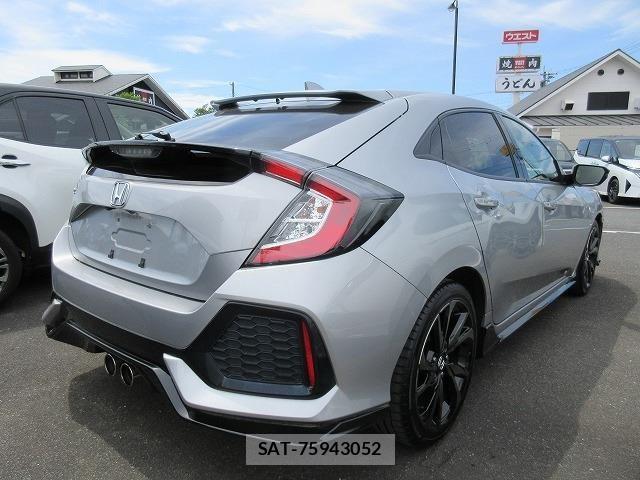 Honda CIVIC 2019-08 7020208-2