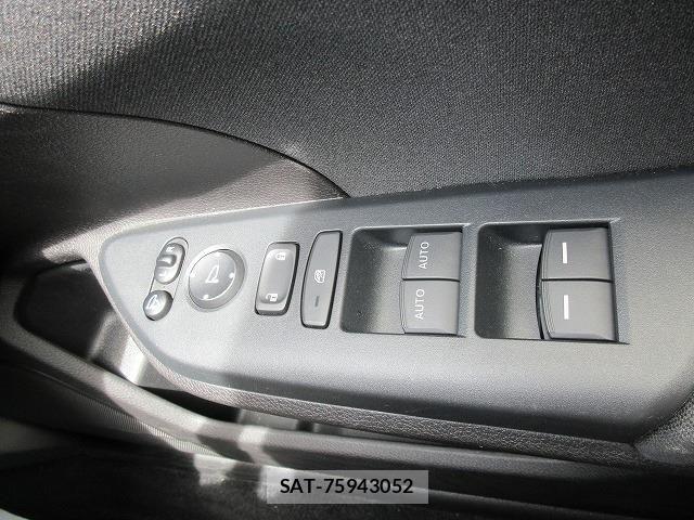 Honda CIVIC 2019-08 7020208-8