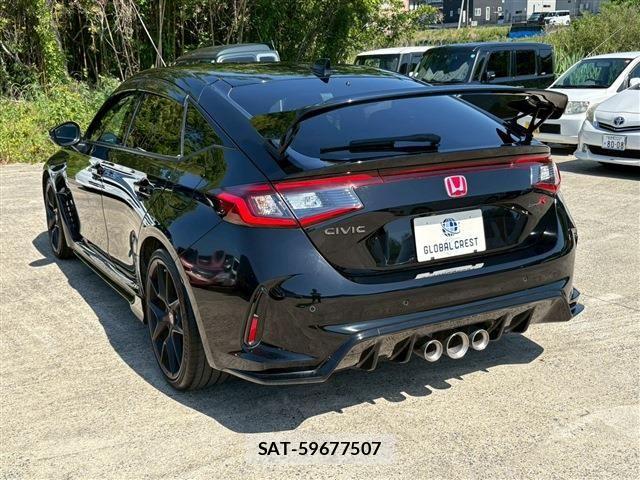Honda CIVIC 2024-06 7020202-12