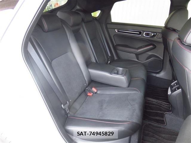 Honda CIVIC 2024-10 7057913-15
