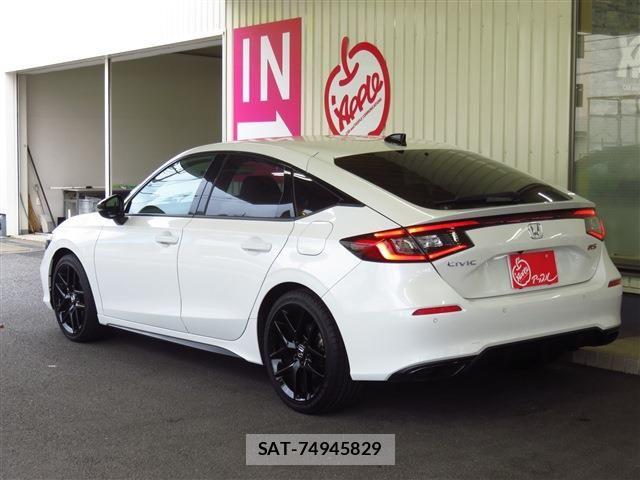 Honda CIVIC 2024-10 7057913-1